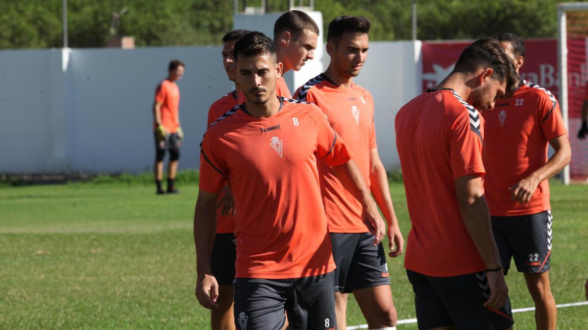 Armando, en un entrenamiento del Real Murcia