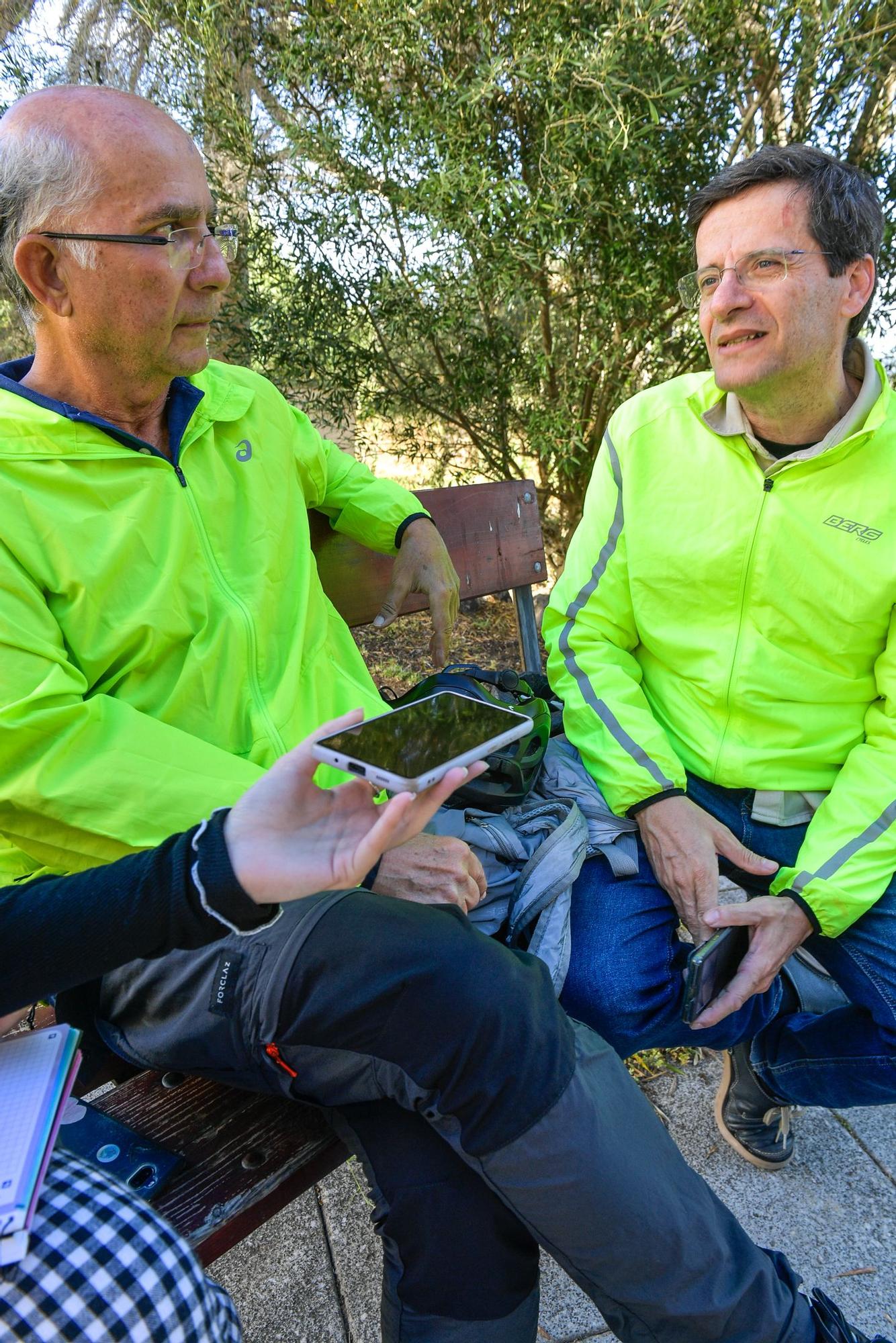 Amigos que recorren todas las rutas de Sitycleta