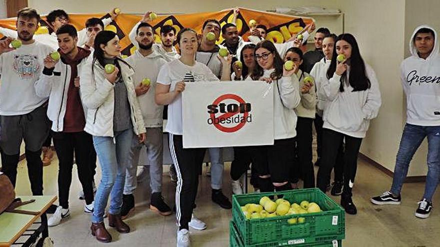 Alumnos del colegio Nebrija, contra la obesidad