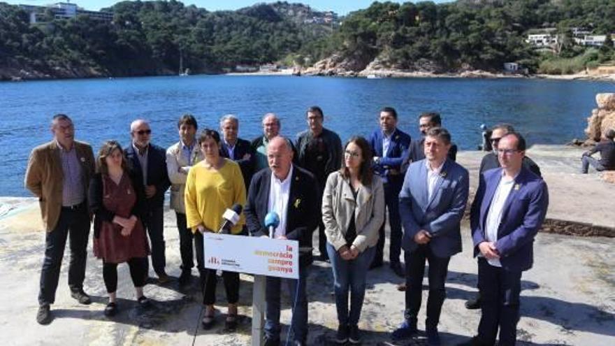 ERC engega una acció contra les llicències per pescar corall vermell a la Costa Brava