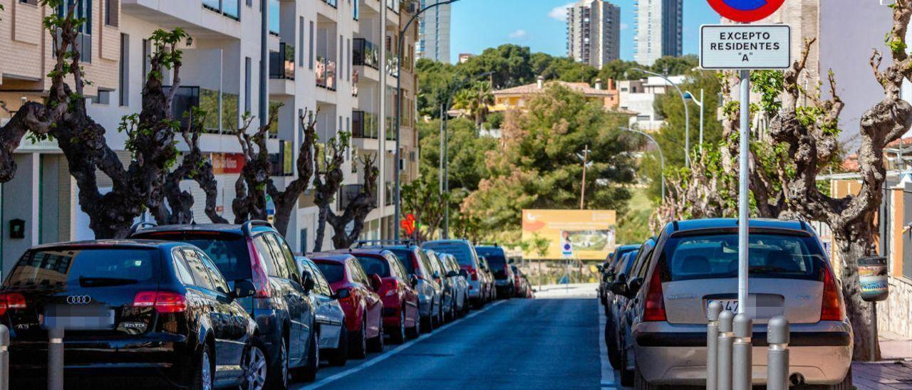 Aparcamiento reservado para residentes en el barrio de Foietes-Colonia Madrid, el primero en el que se empezó a implantar.