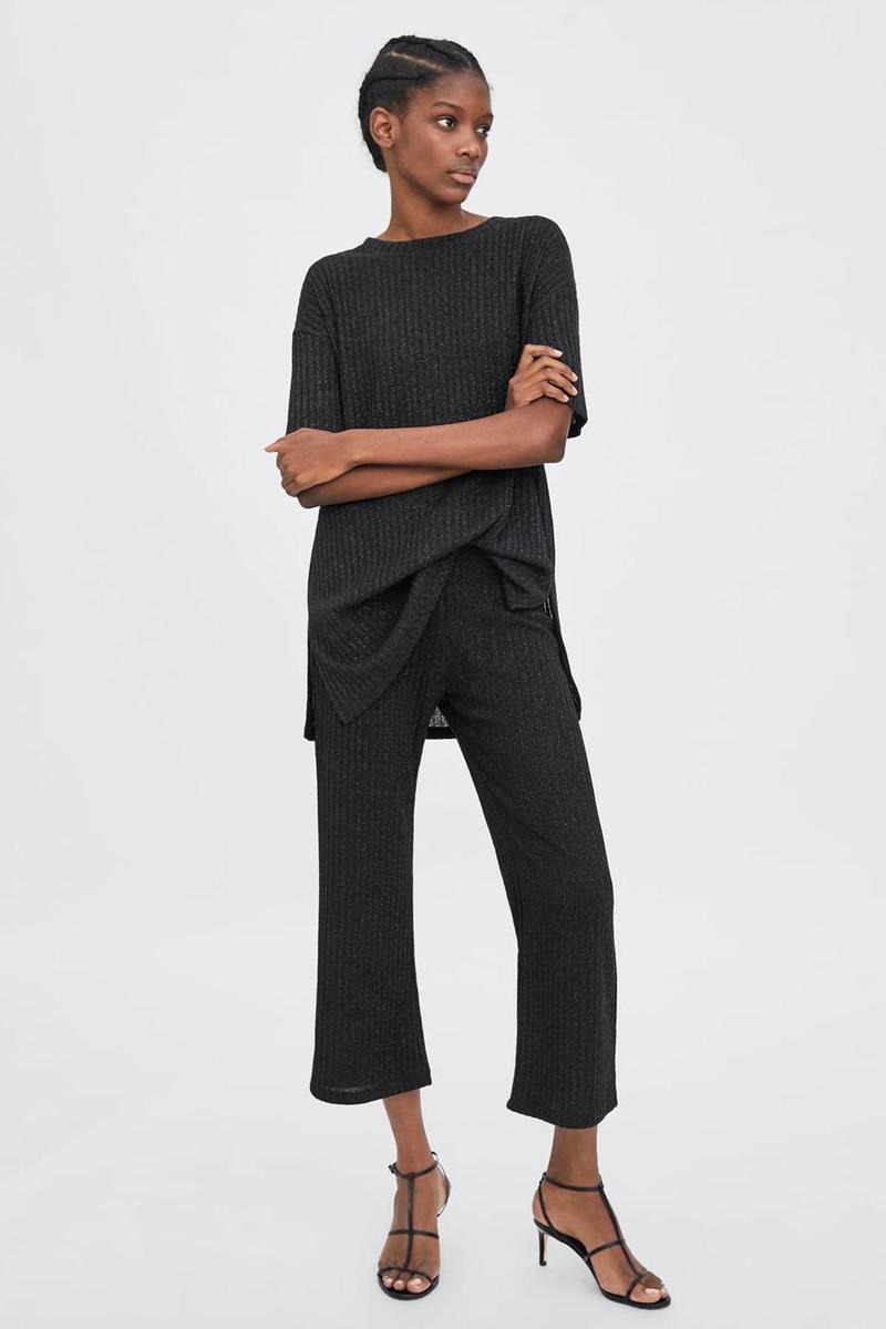Pantalón culotte canalé de Zara (precio: 17,95 euros)