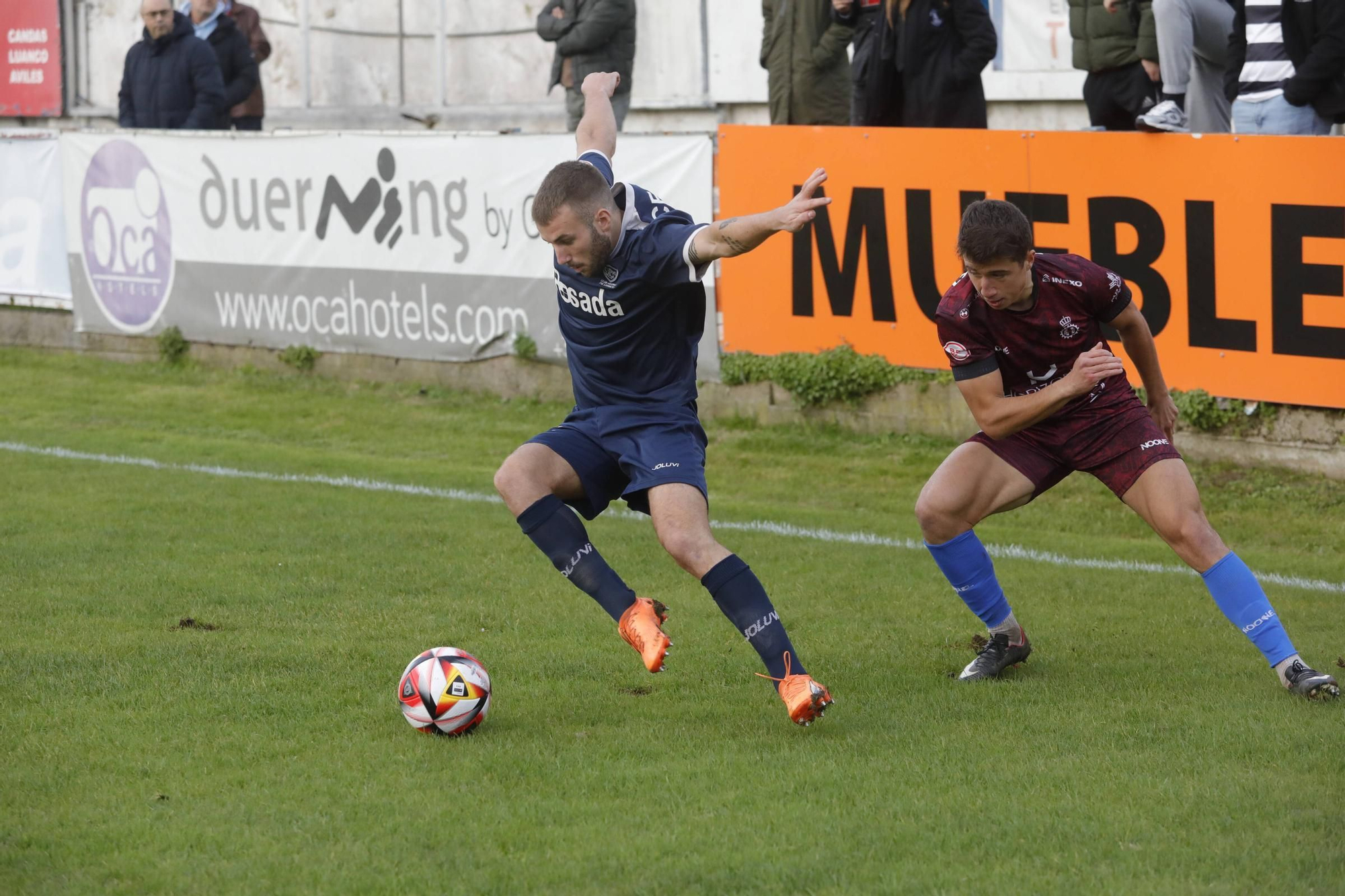 EN IMÁGENES: Así ha sido el derbi comarcal entre Marino y Avilés (0-0)