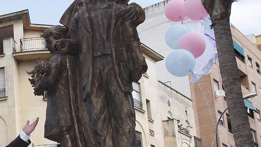 El conjunto escultórico de Don Bosco, en Olletas.