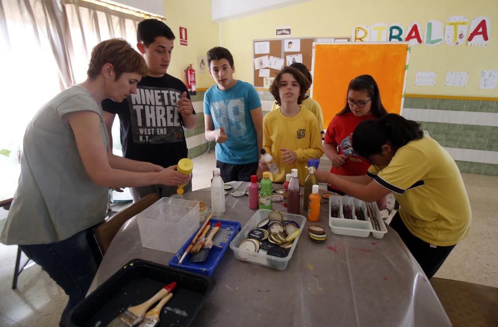 Alumnat del CEIP Ribalta i del CEE Alberto Tortaja