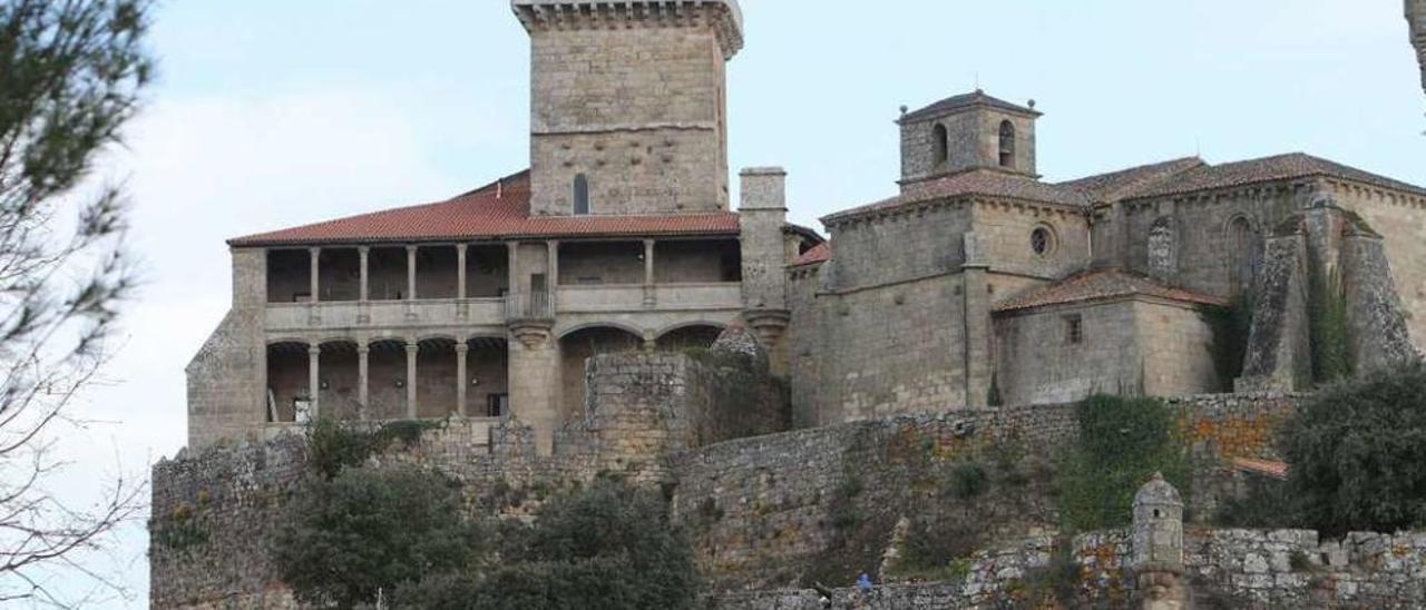 Castillo de Monterrei. // I. Osorio