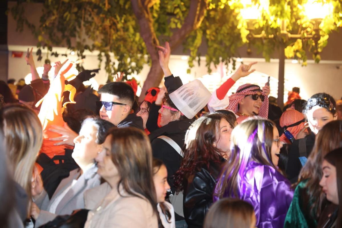Viernes Ramblero: un Carnaval atípico llena las calles de Alicante