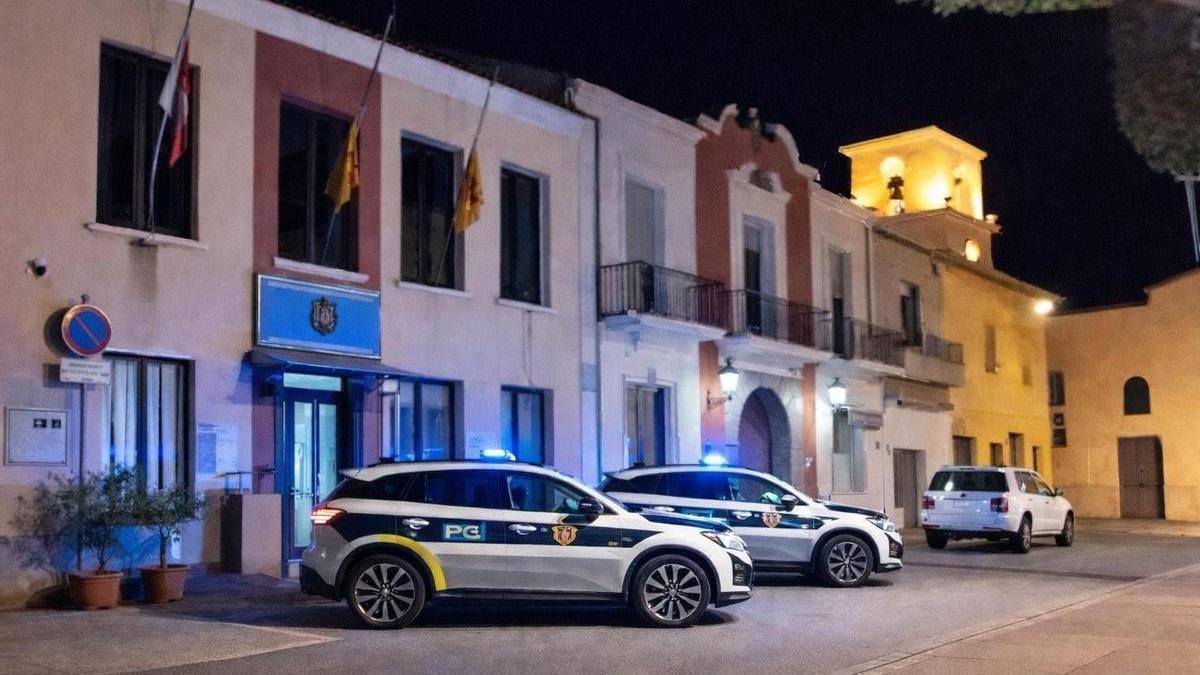 Jefatura de la Policía Local de San Fulgencio en el casco urbano / INFORMACIÓN