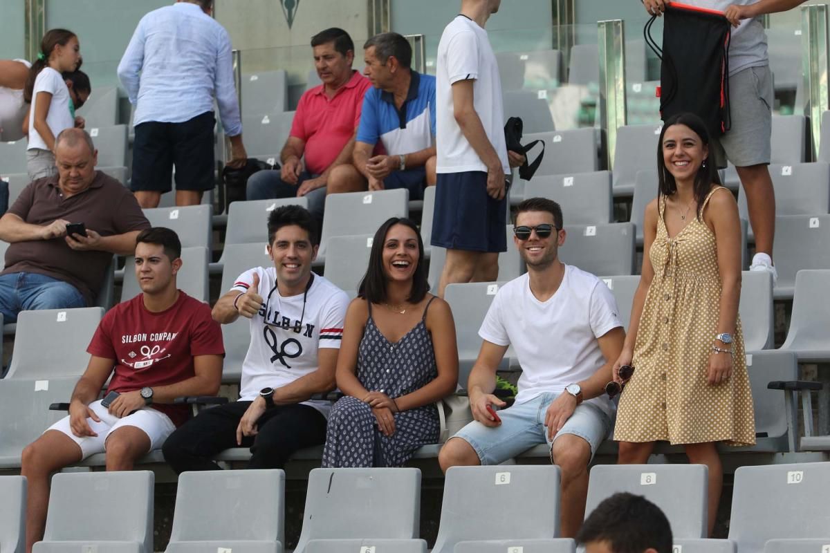 Los aficionados del Córdoba CF en el Arcángel