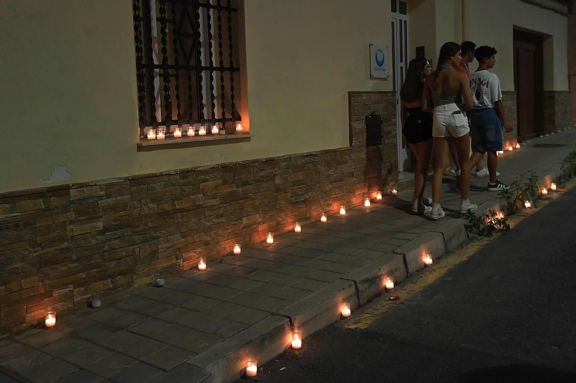 La conmemoración de los cien años de la llegada del alumbrado público en el barrio de San Gabriel, en imágenes