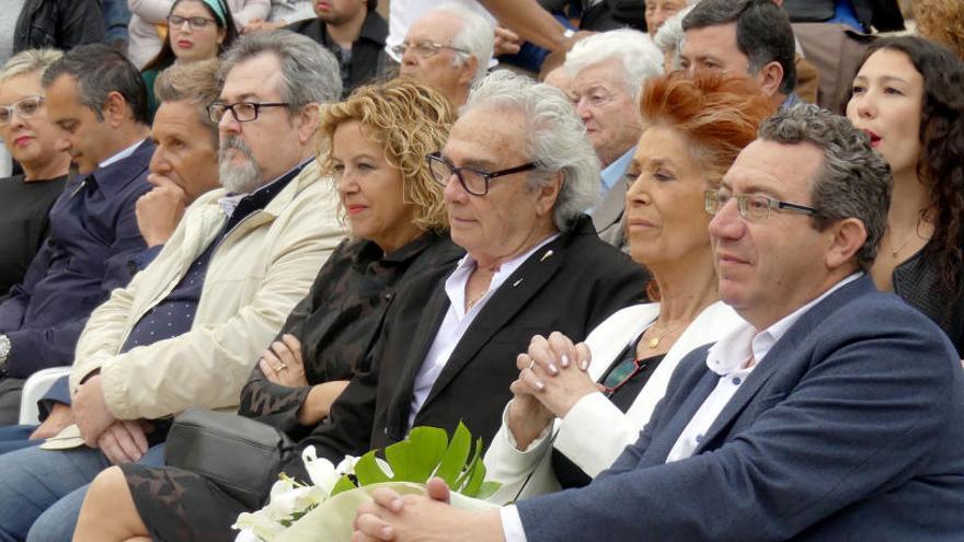 2.000 personas celebran la multiculturalidad de Benidorm