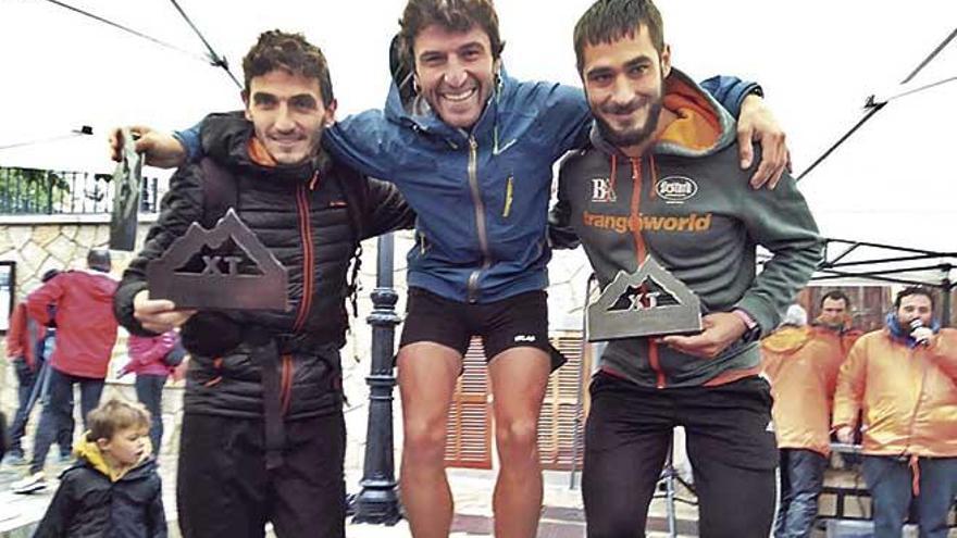 Biel Gomila (1º), Gerard Marcé (2º) y Tini Melis (3º), en el podio masculino de la Mancor Extreme.