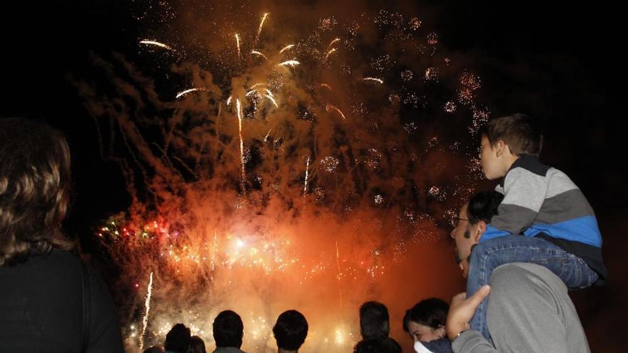 Imagen de los fuegos artificiales de Bouzas // FARO