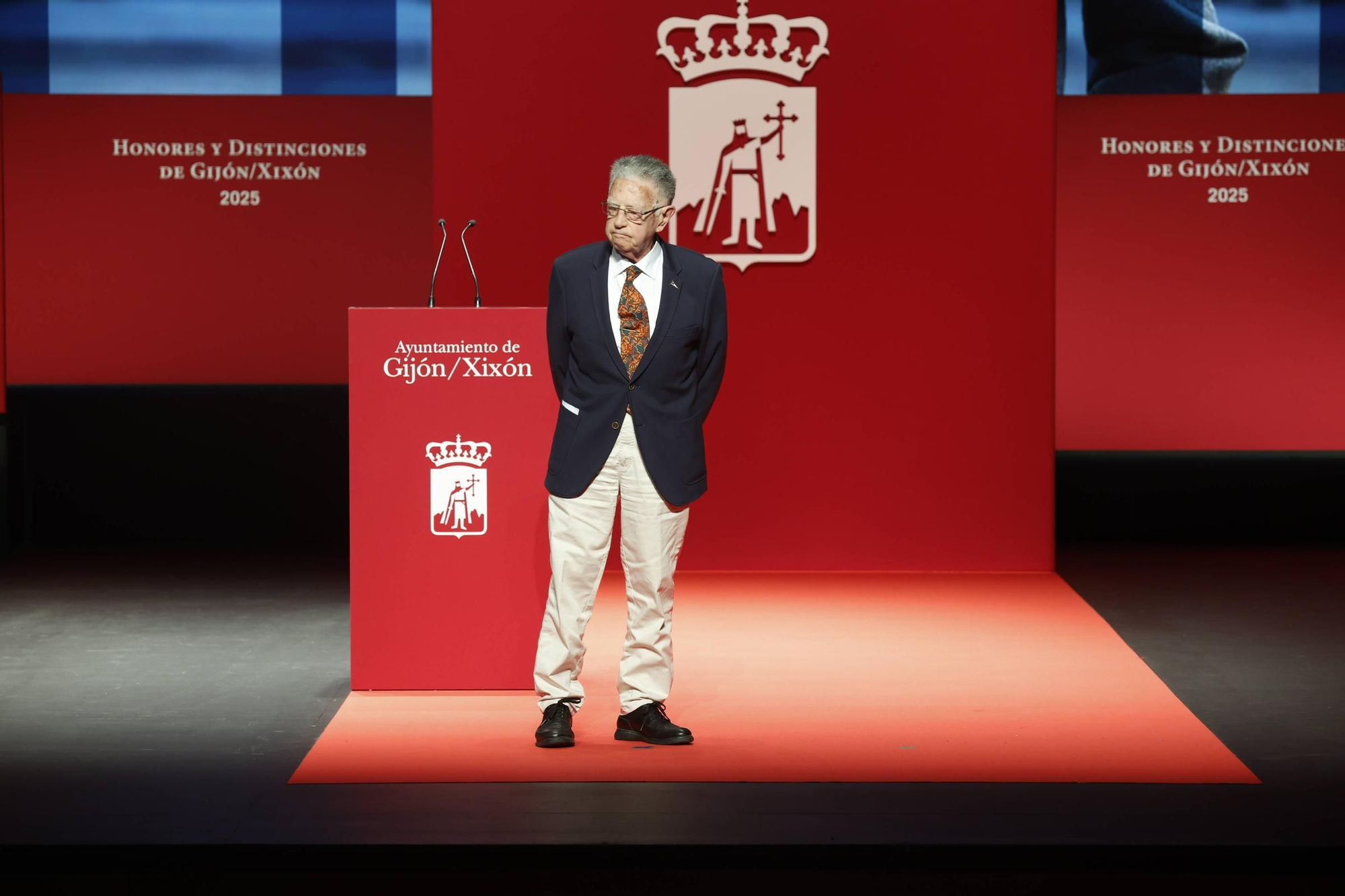 La entrega de medallas y distinciones de Gijón, en imágenes