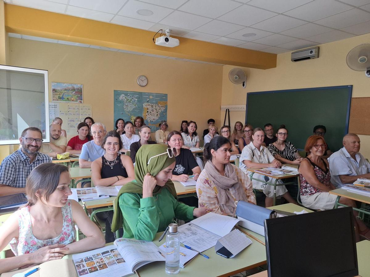 Alumnos en la Escuela Oficial de Idiomas de Málaga, EOI