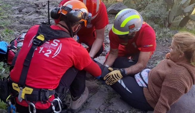 Rescate de una senderista en La Gomerae