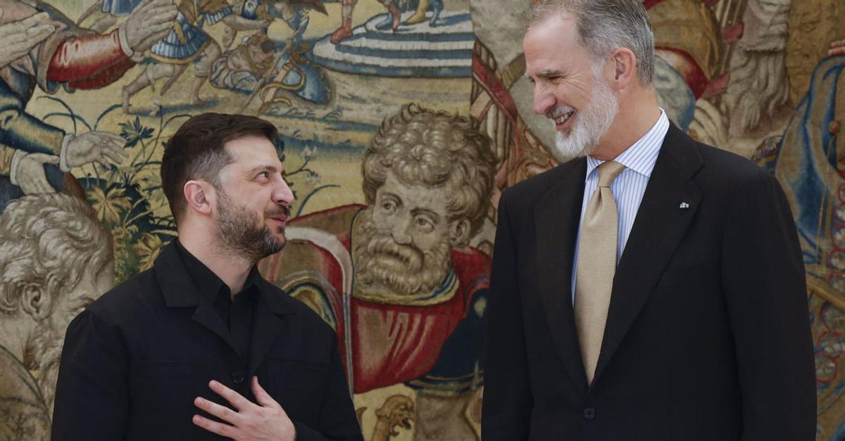 Sánchez anuncia al costat de Zelenski una ajuda de 817 milions a Ucraïna