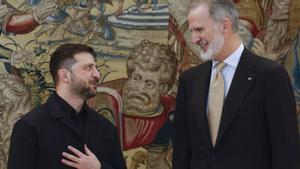 Sánchez anuncia al costat de Zelenski una ajuda de 817 milions a Ucraïna