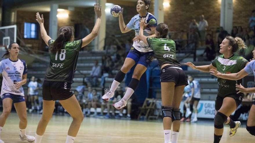 Cacheda, durante una amistoso de pretemporada. // Cristina Graña