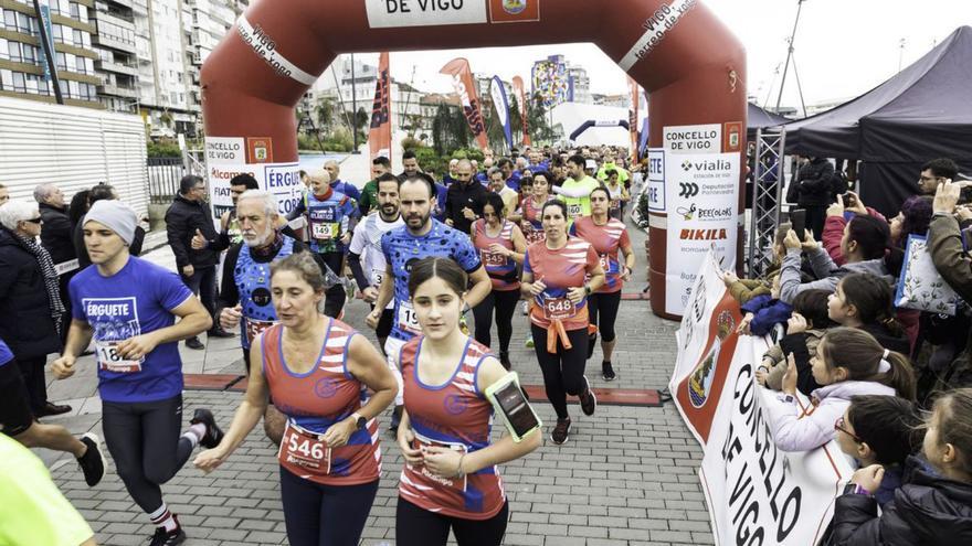 “Érguete e corre” se hace grande