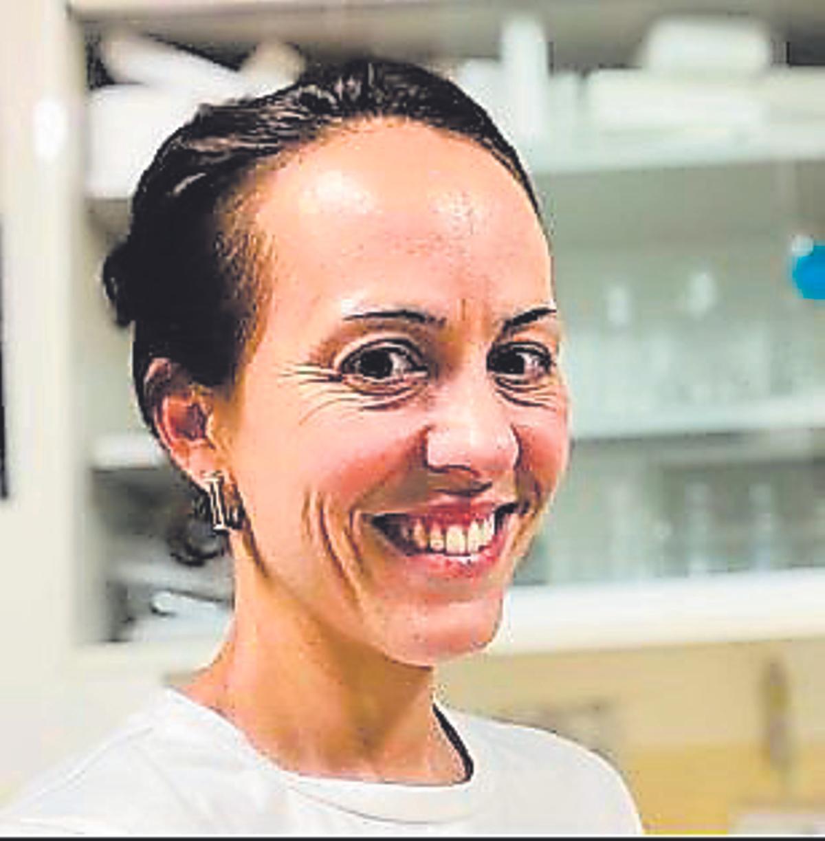 La investgadora Yolanda Giménez en el laboratorio