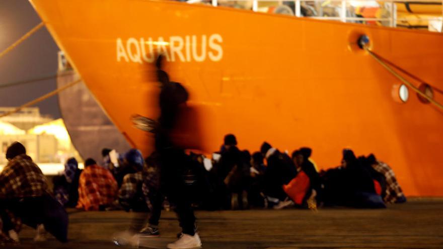 Inmigrantes del Aquarius en Sicilia.