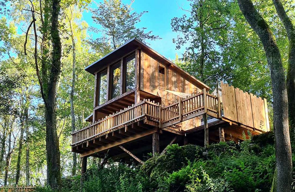 Refugio inspirado en ambientes nórdicos, una de las propuestas de alojamiento en plena naturaleza.