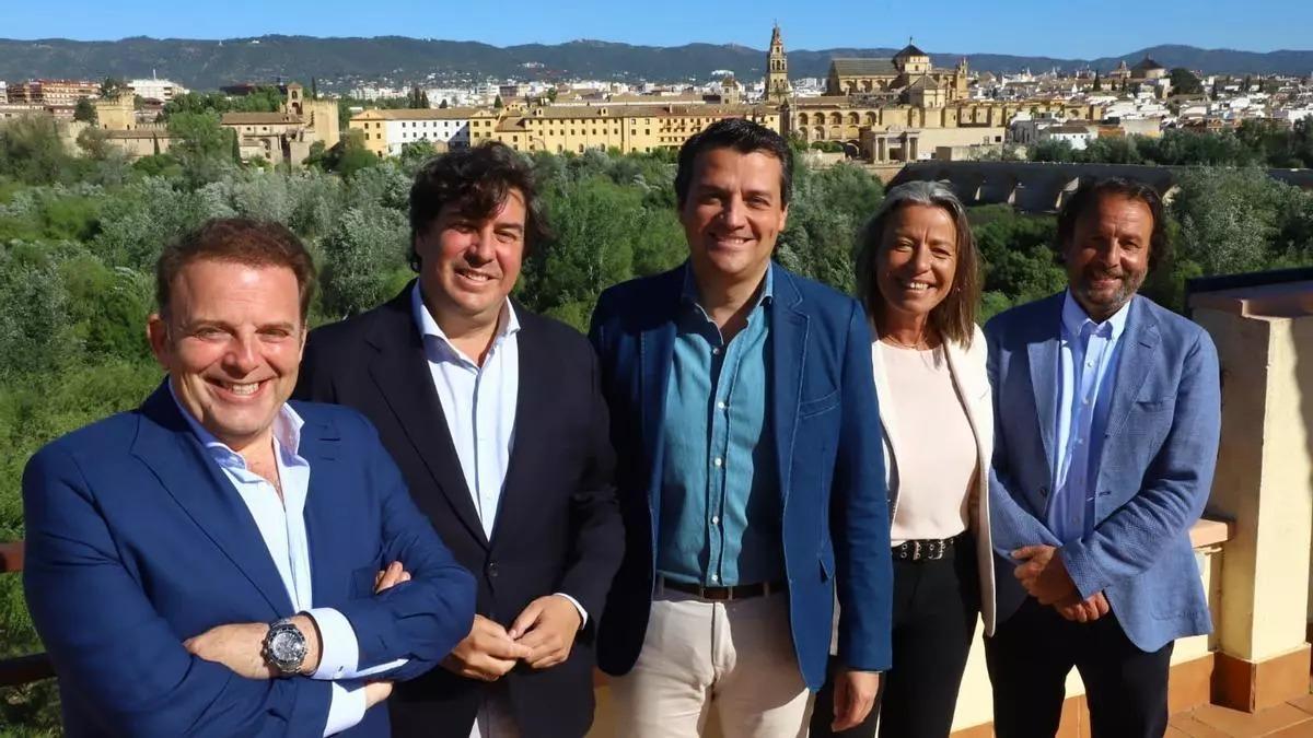 Julián Urbano, Jesús Coca, José María Bellido, Isabel Albás y Daniel García Ibarrola, este domingo en el hotel Hesperia