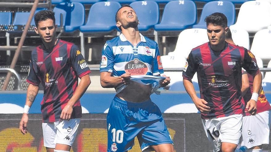 El Deportivo de La Coruña desciende a Segunda B sin jugar su partido contra  el Fuenlabrada en Riazor