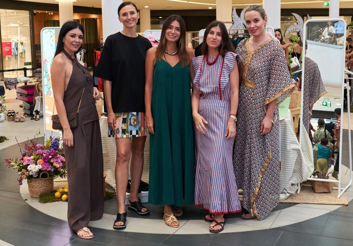 Núria Parre, Mayte de la Iglesia, Coquito Coco, Eva Cervera y la arquitecta Macarena Gea.
