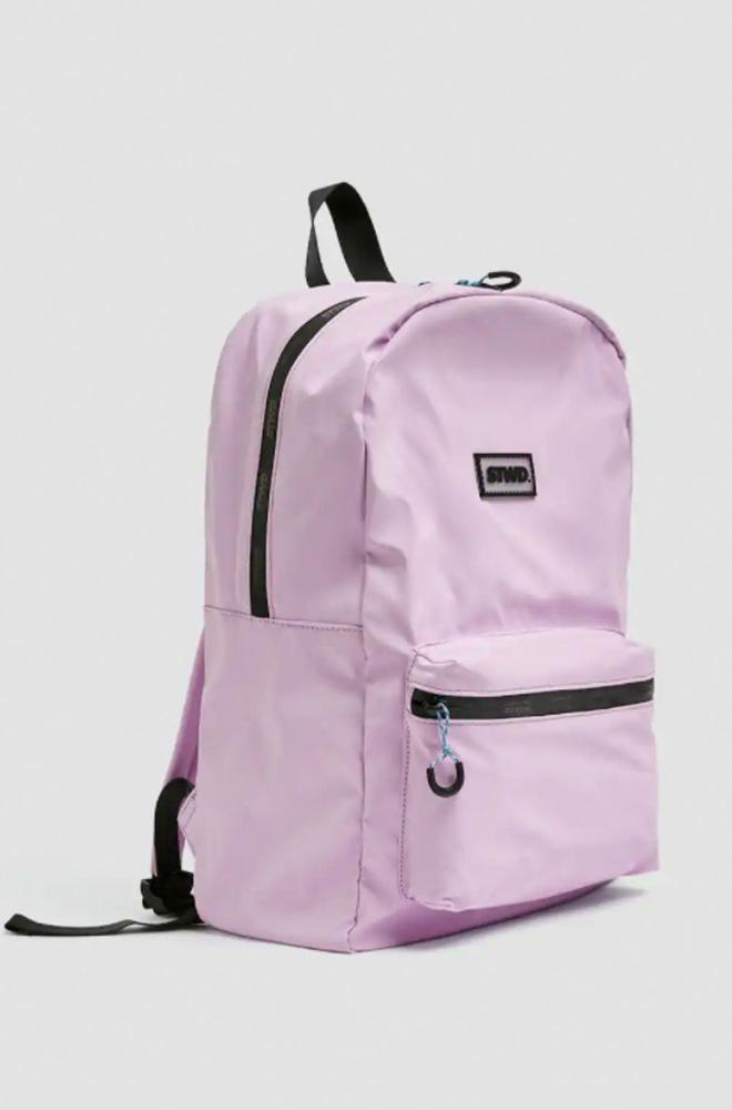 Mochila personalizable de Pull&amp;Bear (precio: 25,99 euros)