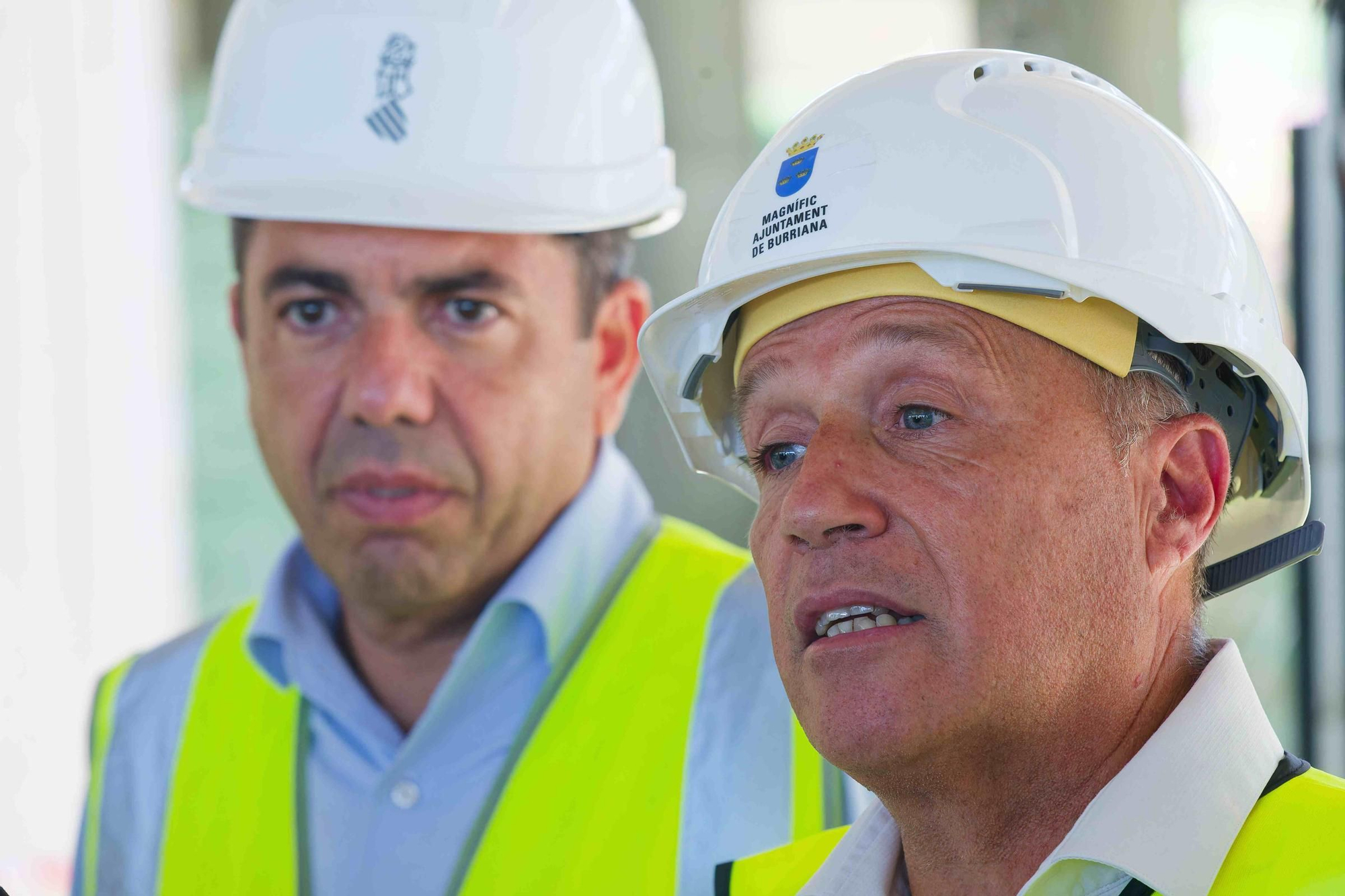Visita de Mazón al futuro IES Jaume I de Burriana