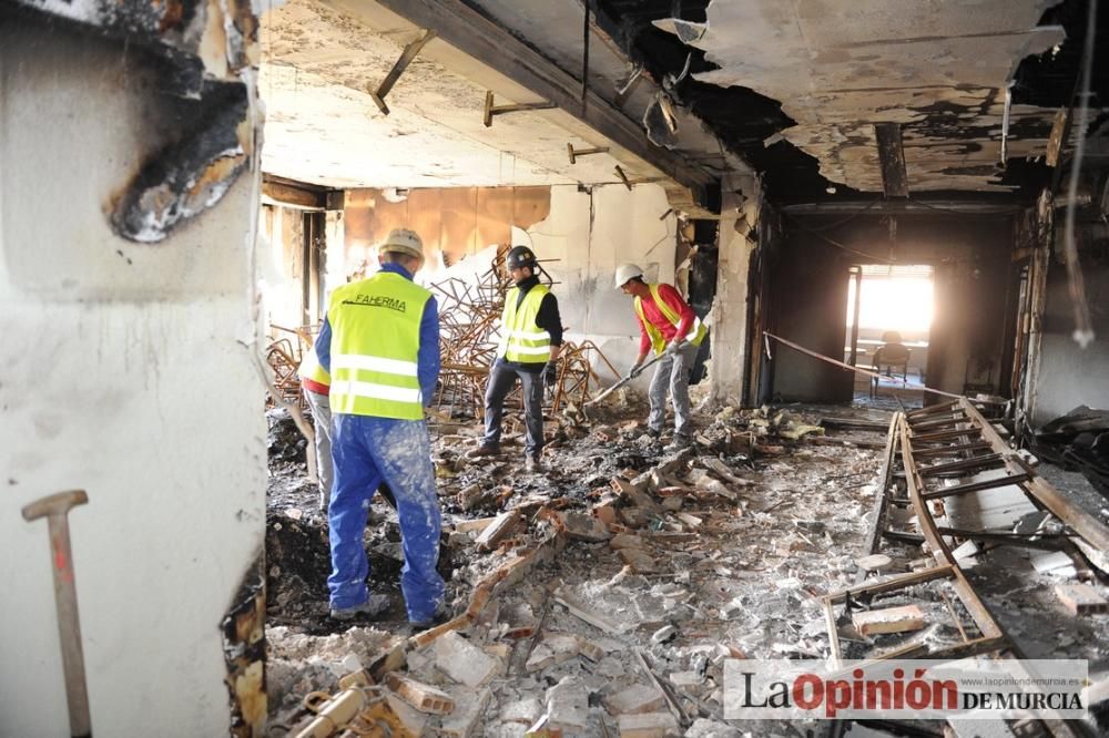 Jesuitinas abre sus puertas después del incendio