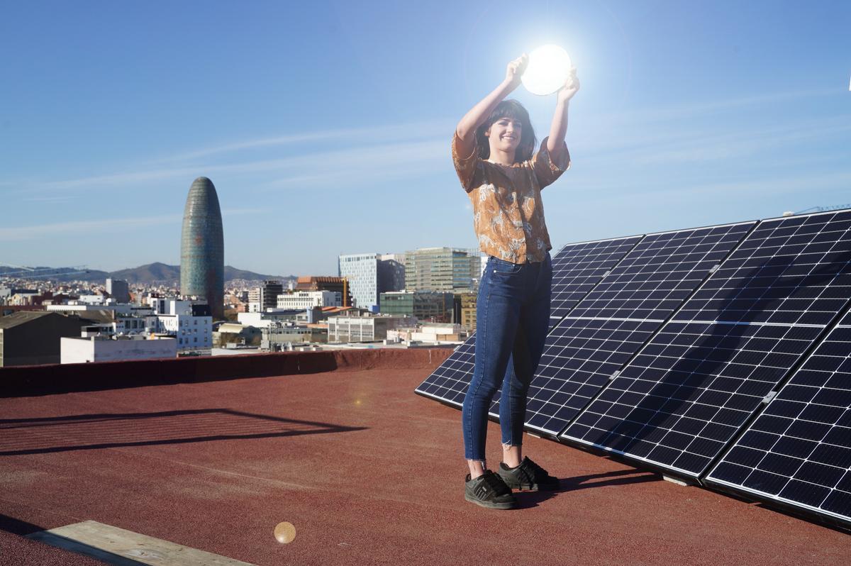 Sol·licita ara les ajudes per a la instal·lació de plaques solars i oblida’t de la teva factura gràcies a Holaluz