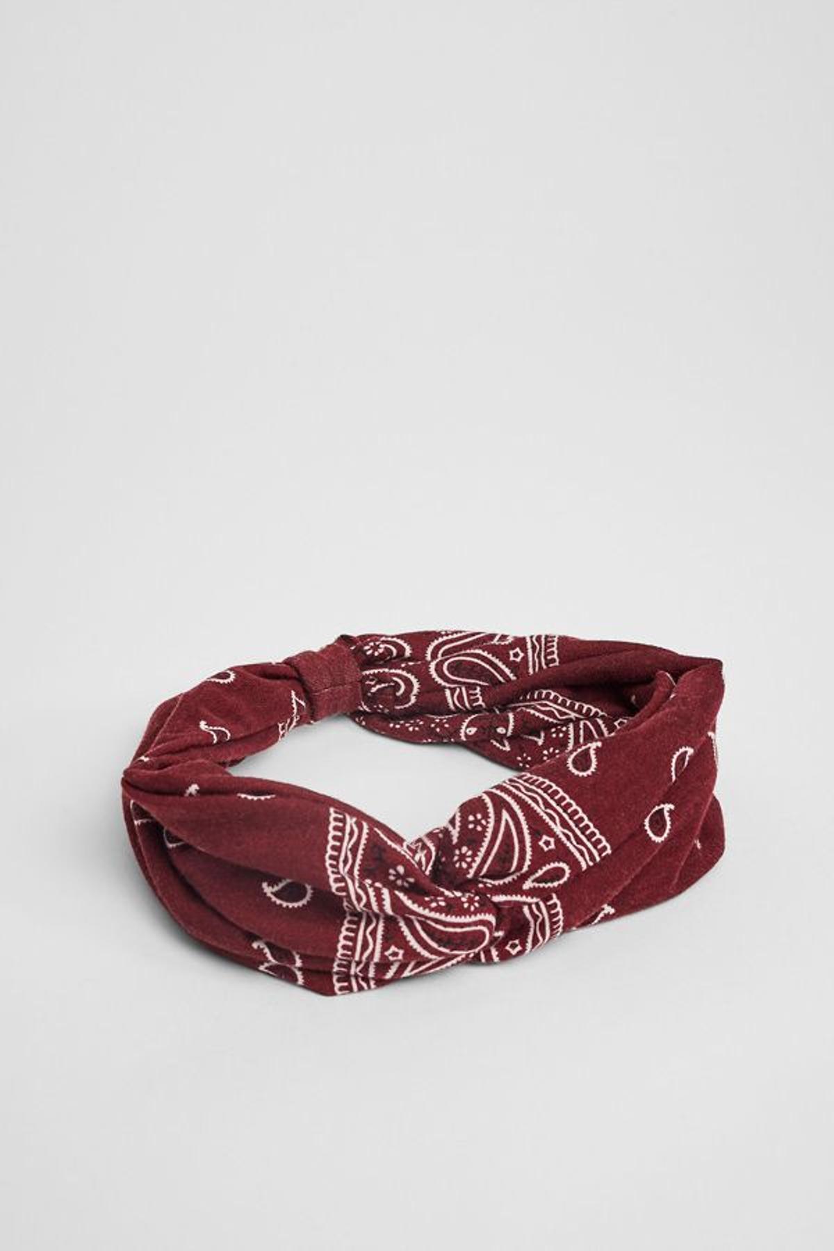 Bandana para el pelo, de Pull &amp; Bear