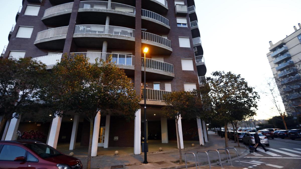 Bloque de viviendas donde ocurrieron los hechos, en la calle Palencia del Arrabal.