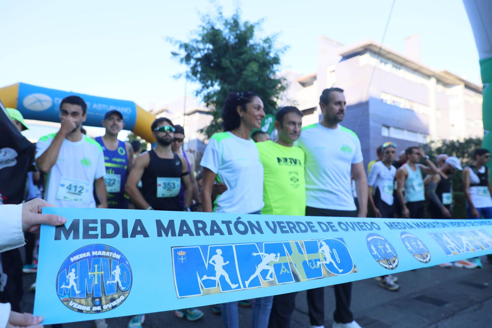 Marco García y Lola Pérez reinan en una media maratón “de récord” en Oviedo