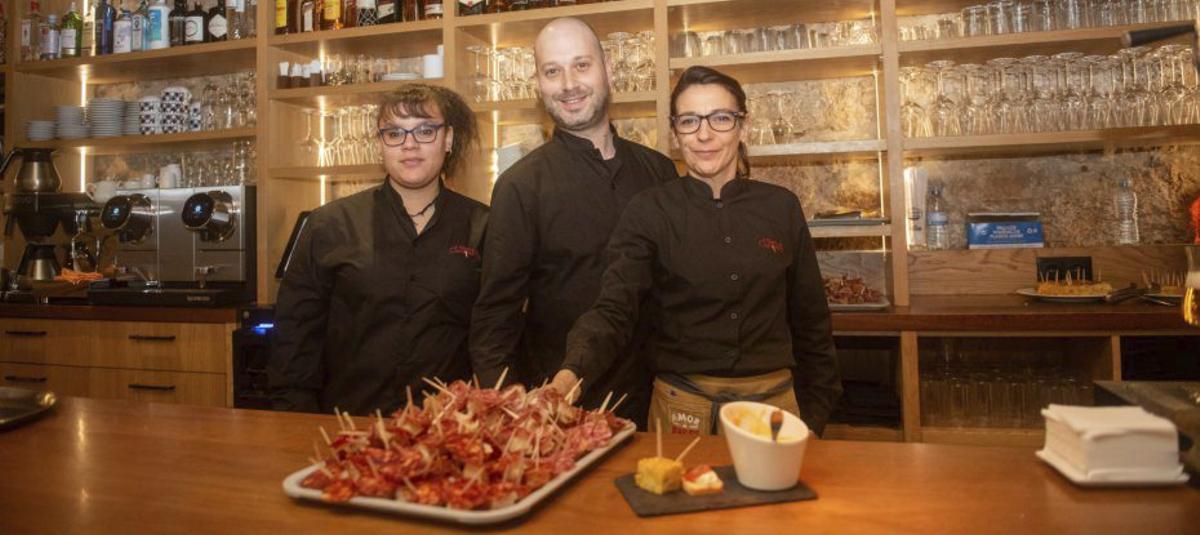 El Concello propone a los bares una ‘hora feliz’ de tapas para reducir la comida que se tira