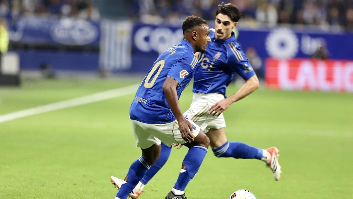 Todas las IMÁGENES del reestreno de Carrión con el Oviedo, con derrota ante el Espanyol