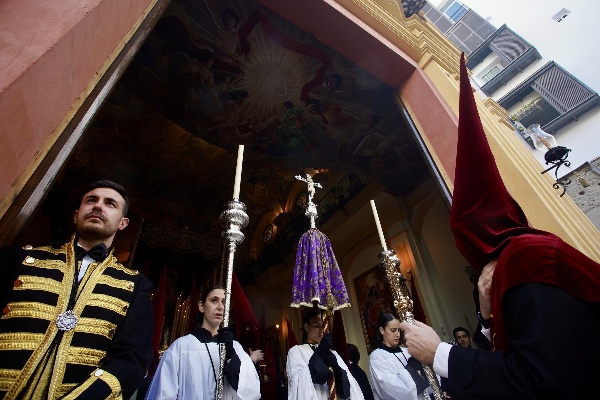 Salida procesional de la Cofradía de Las Penas, el Martes Santo de 2024.
