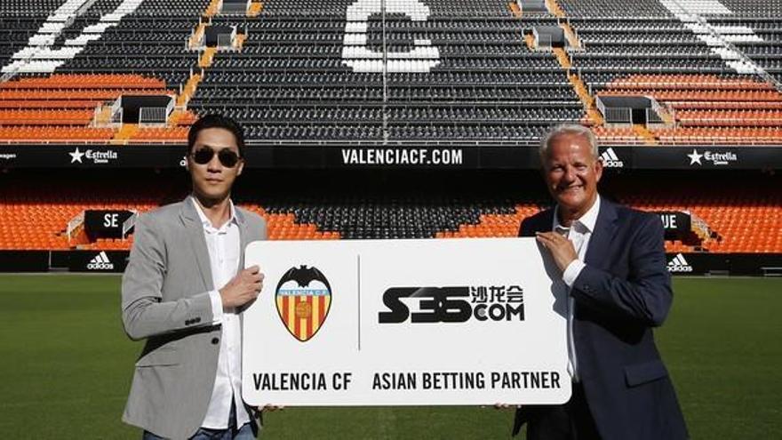 El Valencia cierra el patrocinio de la casa de apuestas S36.com