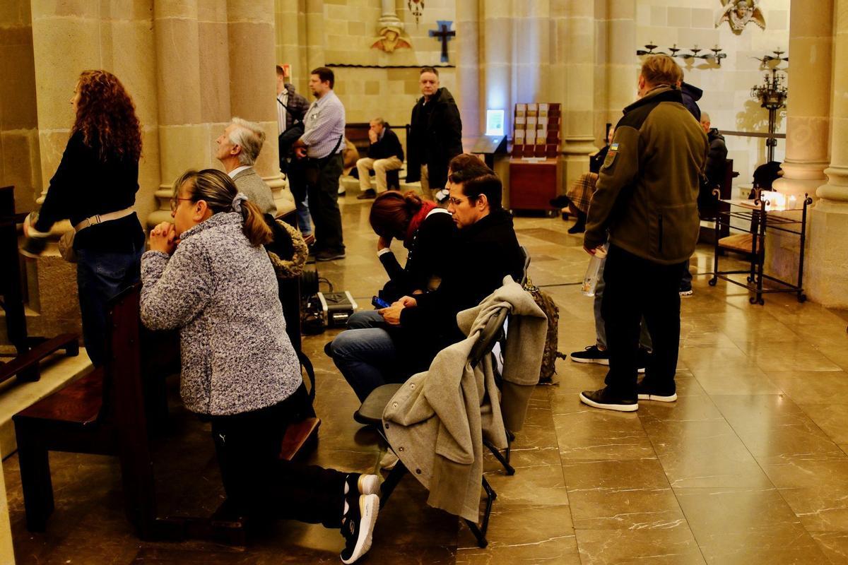 La Caravana de la Bondat de sor Lucía surt cap a Ucraïna en el quart aniversari de la guerra