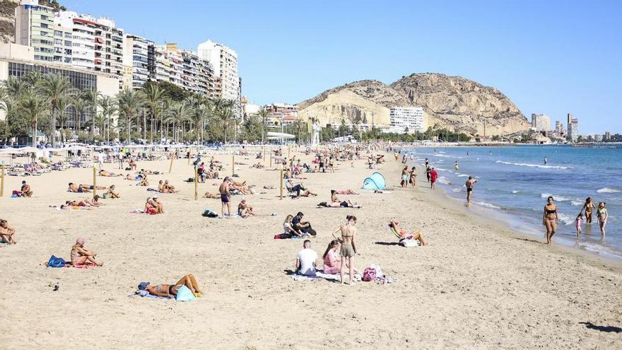 ¿Por qué Alicante no está reconocido como municipio turístico por la Generalitat?