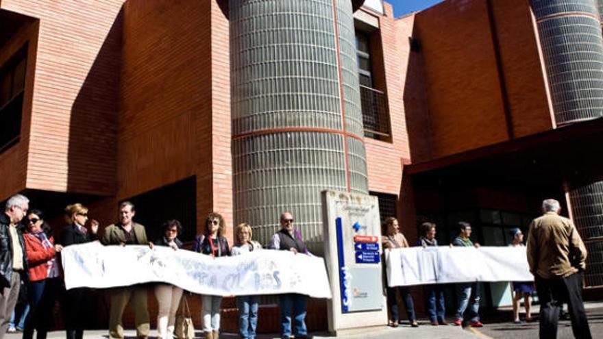 Concentración del personal de Enfermería del Centro de Salud &quot;Santa Elena&quot; en Zamora, contra los recortes en Sanidad