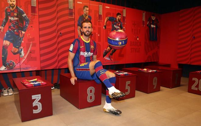 Presentación oficial de Miralem Pjanic como jugador del FC Barcelona en el Camp Nou.