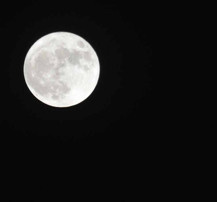 La luna llena  desde en Asturias