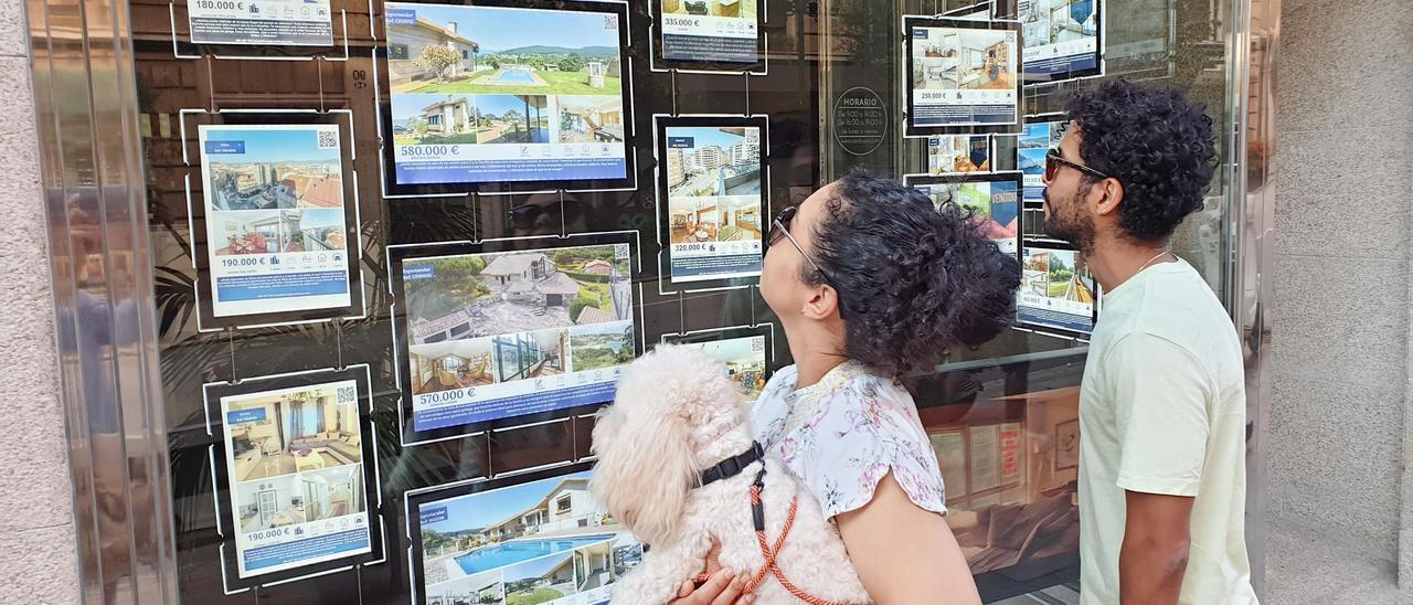 Escaparate de una inmobiliaria.
