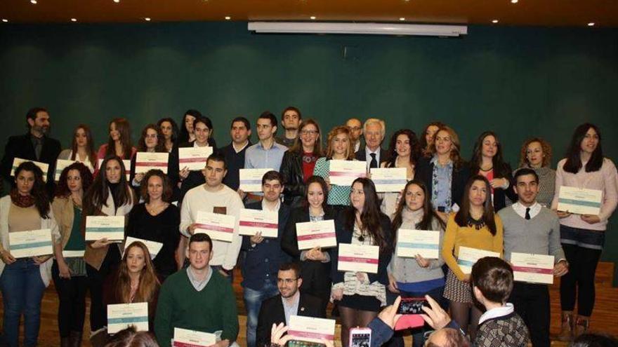 95 alumnos extremeños reciben los Premios Extraordinarios de la Consejería de Educación y Cultura