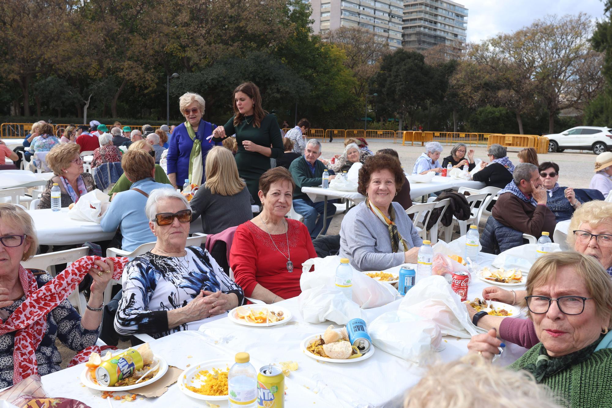 Paellas organizadas por la concejalía de atención a personas mayores del Ayuntamiento de València