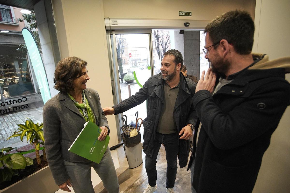 Les imatges de la inauguració de l'Associació contra el càncer a Girona